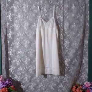 Vintage 60s Slip 1960s White Nylon Lace Bridal Pinup Vanity Fair Size Medium S/M